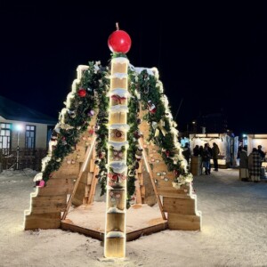 りんご箱でクリスマスツリーを作る！その4〜「りんごの約束　クリスマスの想い出」開催！